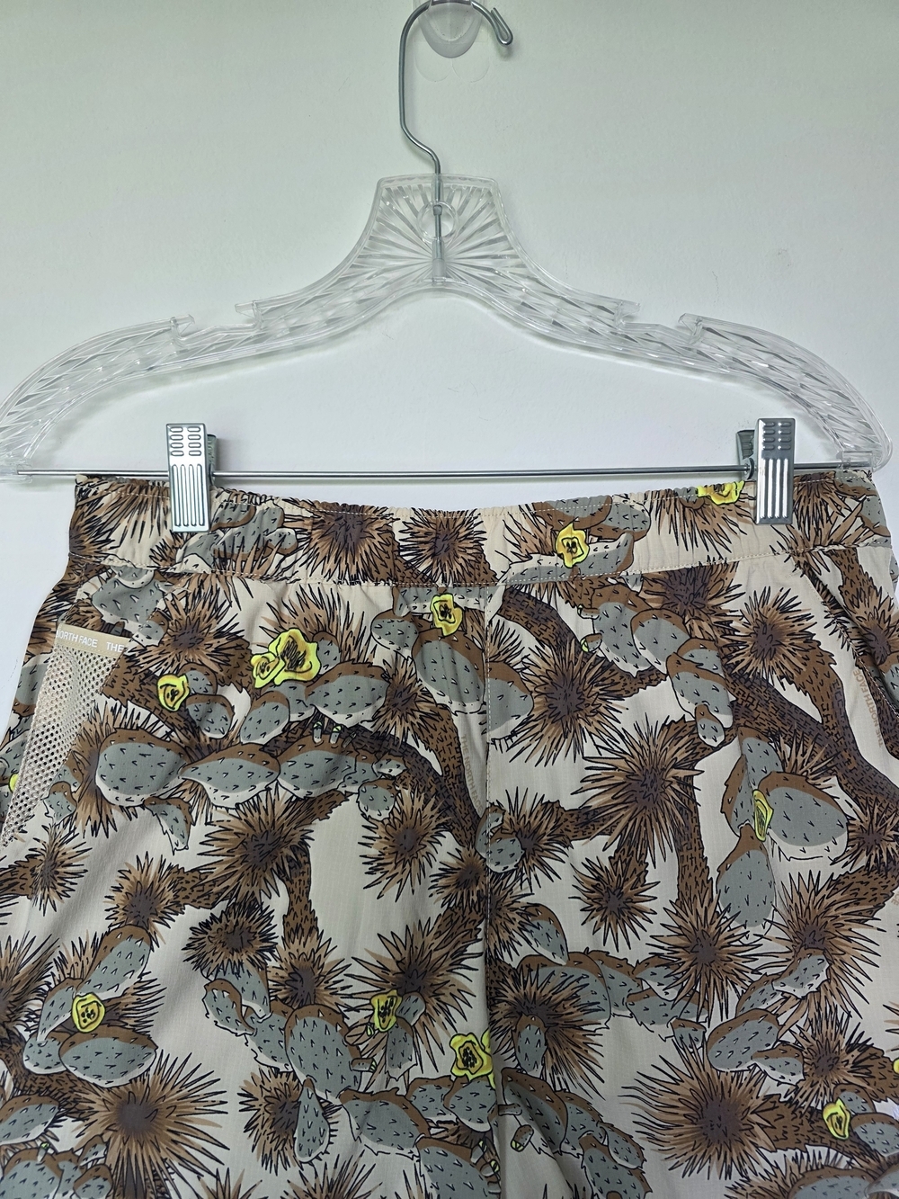 The North Face Women's Medium Pathfinder Cactus Shorts Brown Yellow - Picture 3 of 10